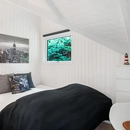 Holiday home 2 Bedroom Amazing In Ebeltoft