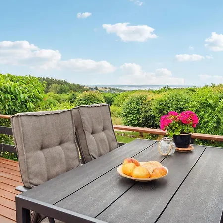 2 Bedroom Amazing In Holiday home Ebeltoft